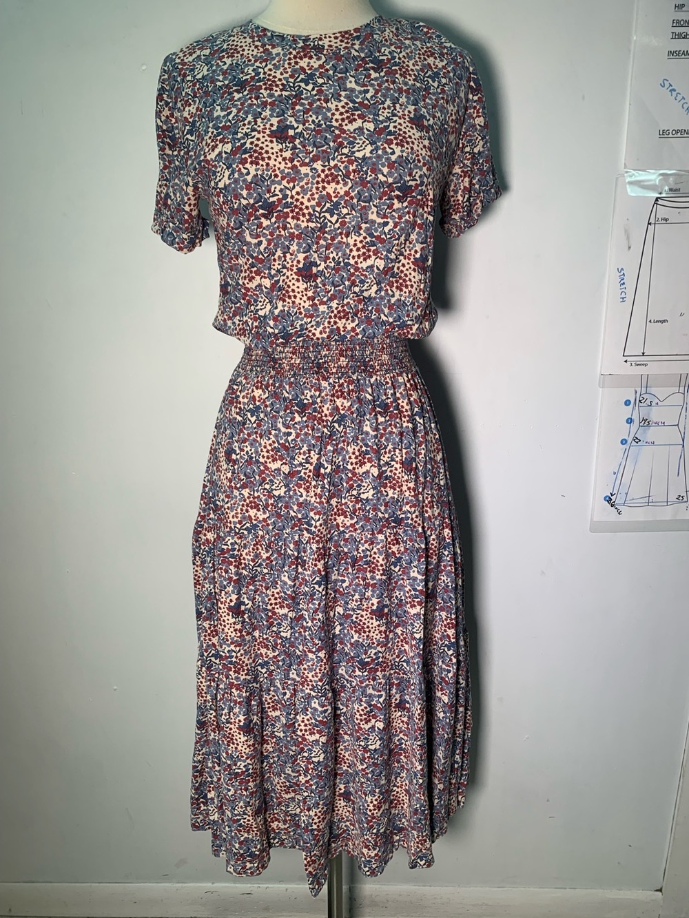 NATION LTD Smocked-Waist Floral Midi Dress Blue and Rust Sz XS 100% Pima Cotton